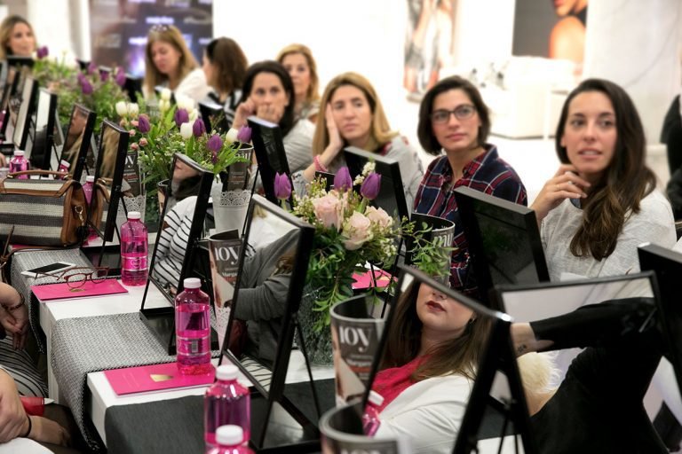 Automaquillaje. The Artist Talents School