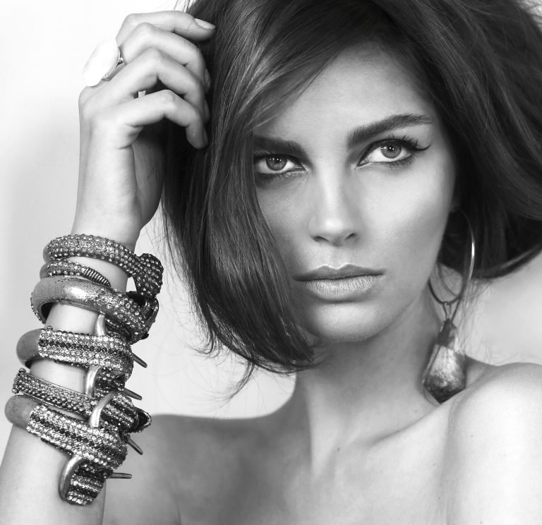 Cejas perfectas- The Artist Talents School.