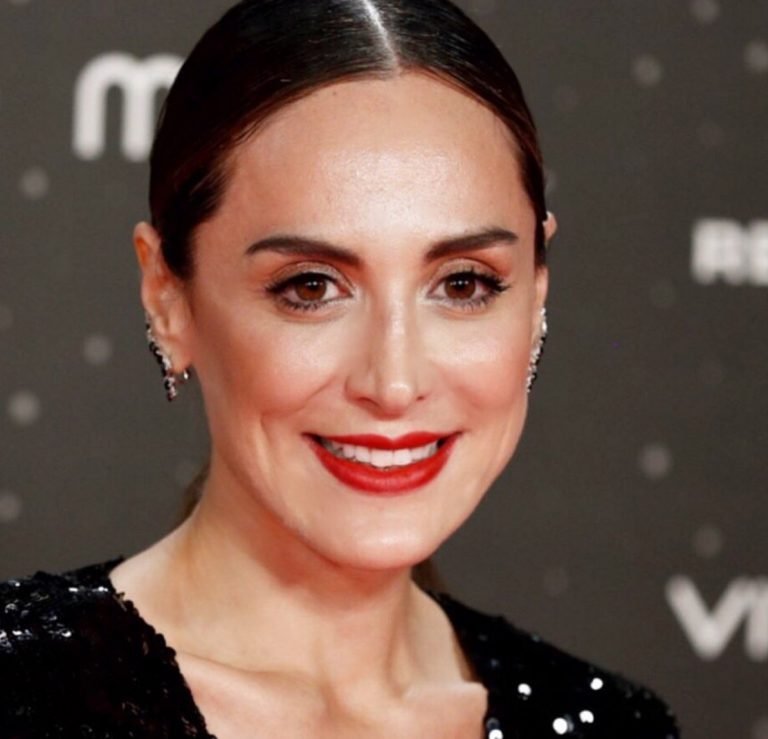 Tamara Falco- Maquillaje Navidad